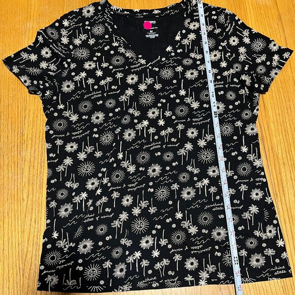 Sonoma Black & Cream Floral V-Neck Tee – Size M - Picture 9 of 12